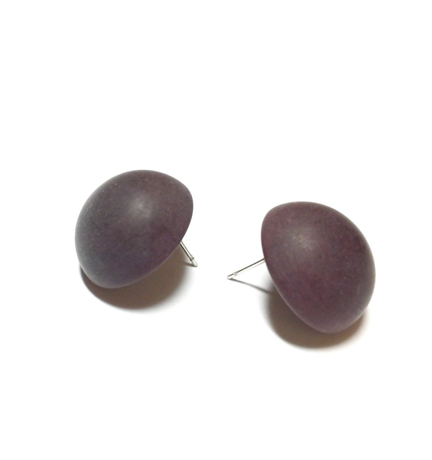 Dark brown matte stud