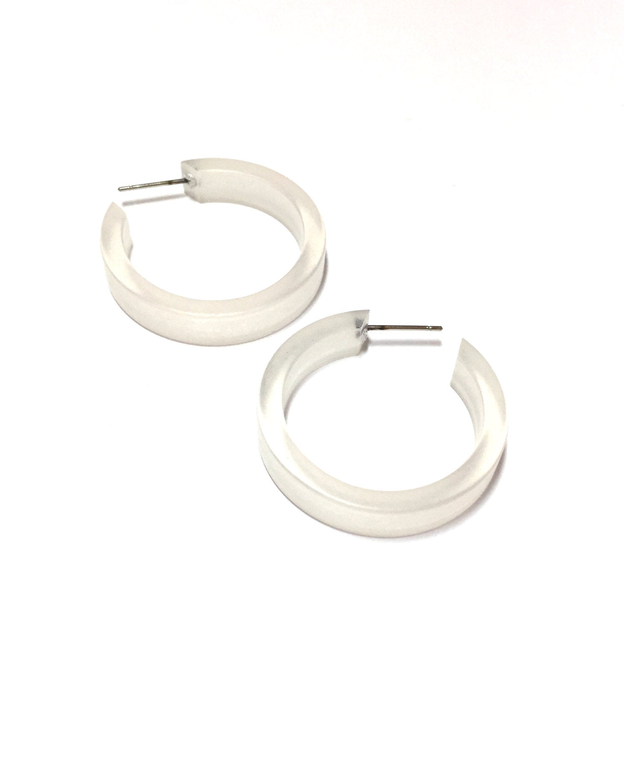 small clear hoop earrings