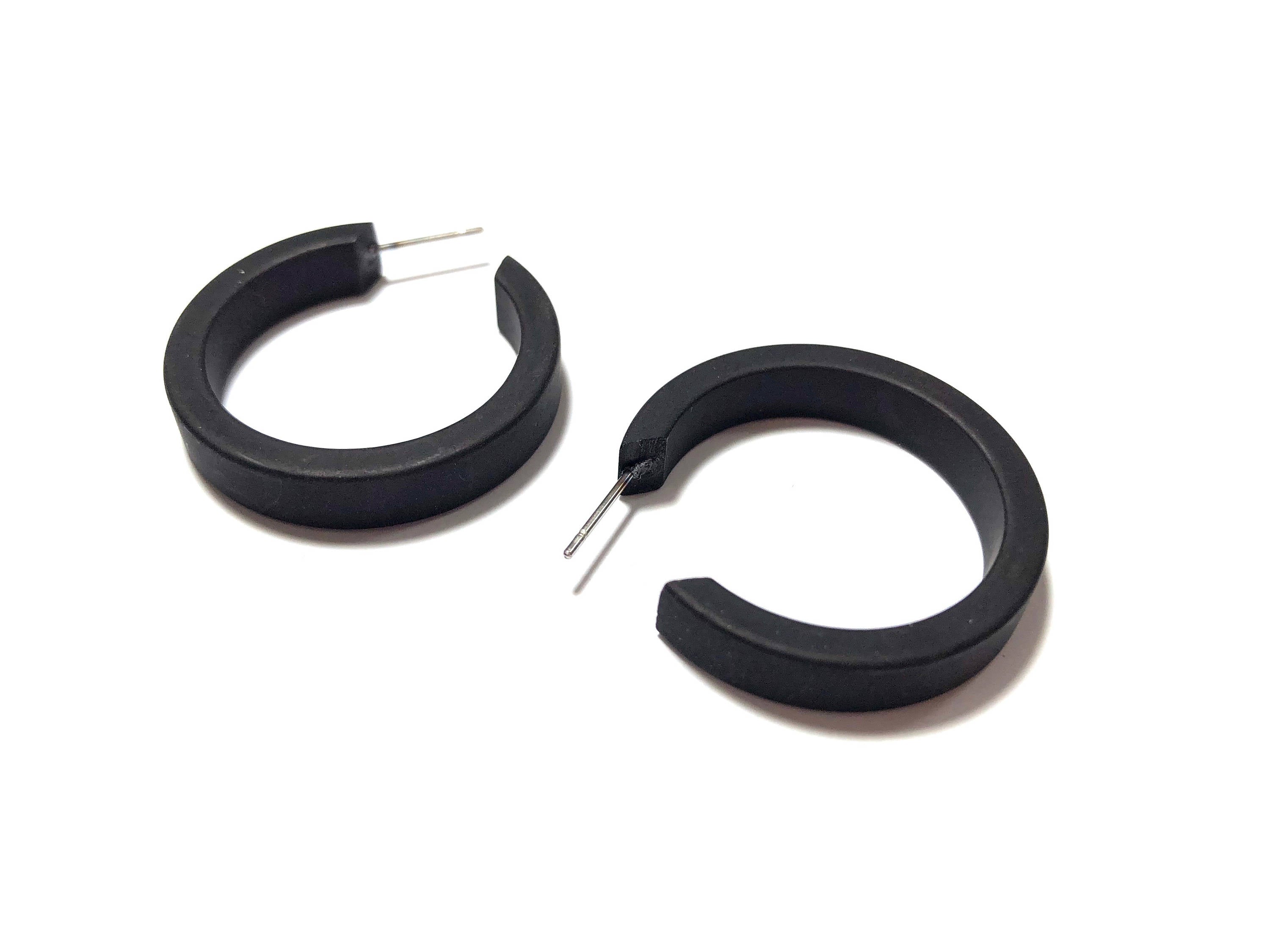 perfect black hoop earrings