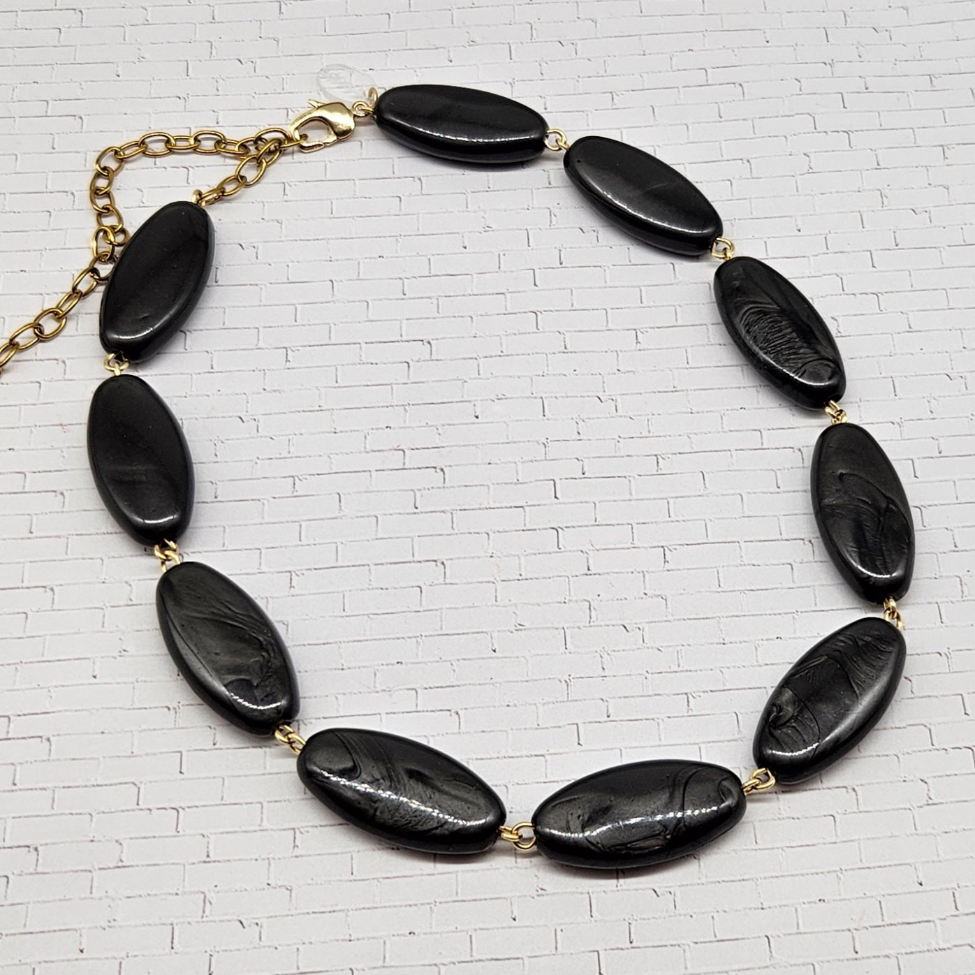 Shadow Form Amelia Necklace