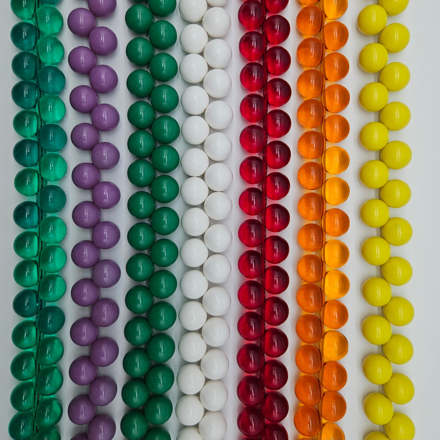 White Berry Pop Necklace