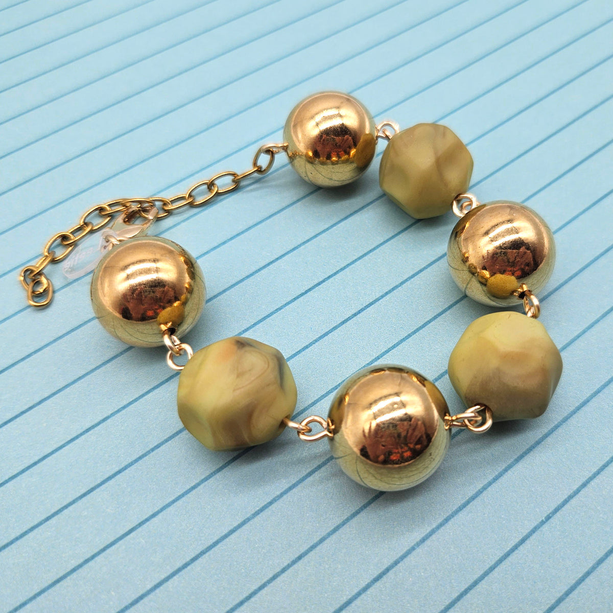 Olive Gleam Betsy Bracelet