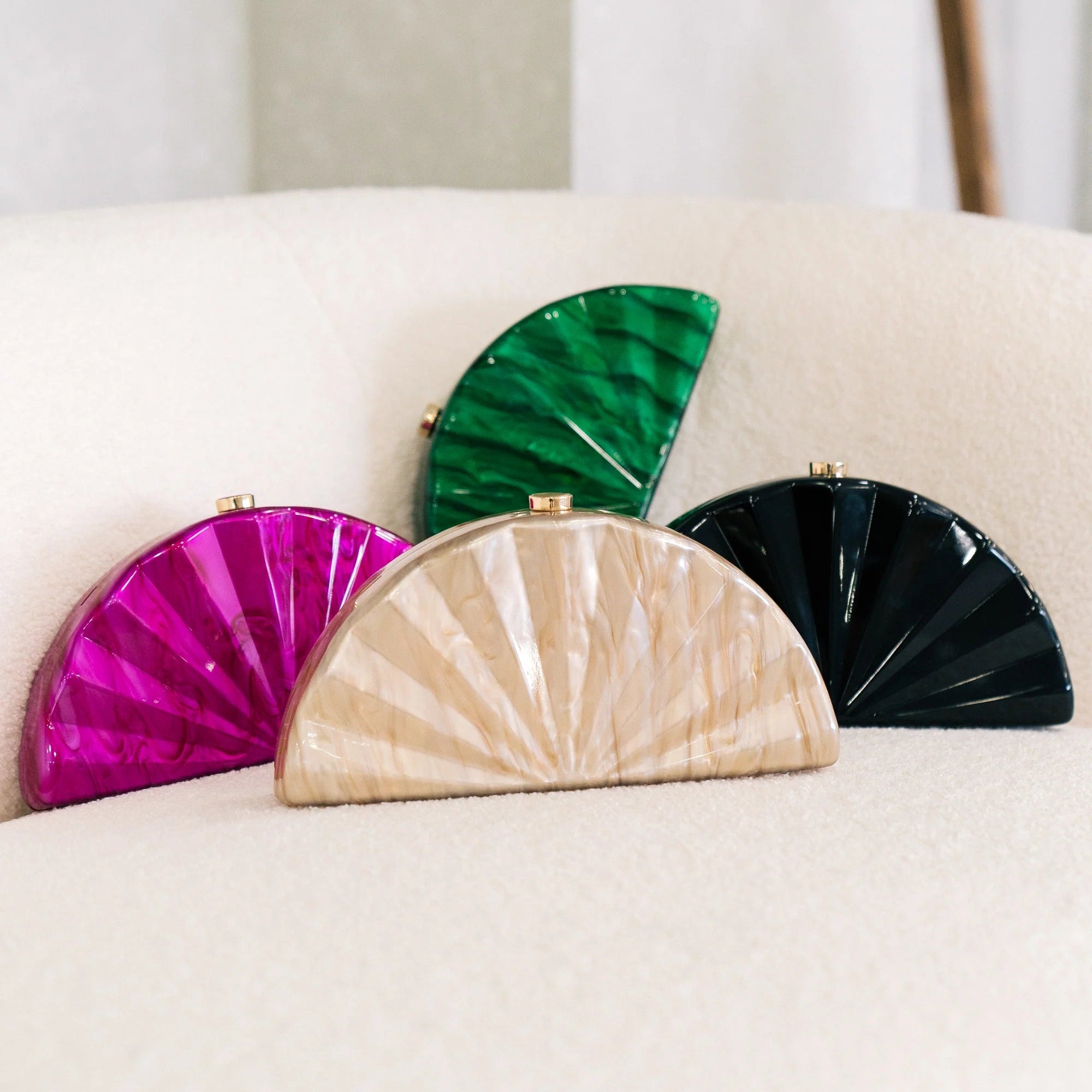 Solara Acrylic Clutch w/Chain Purse