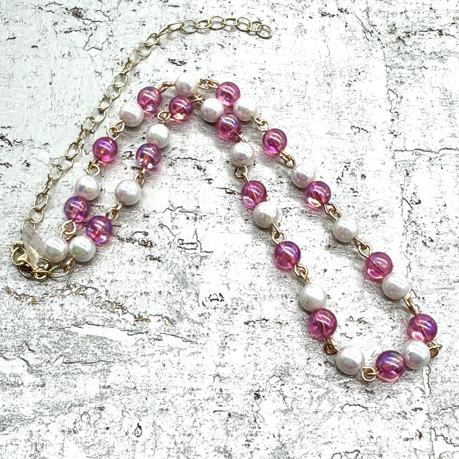 Bubble Gum Pearls Amelia Necklace