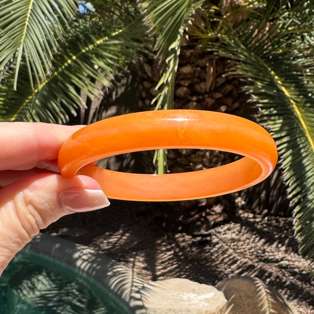 Vintage Marbled Amber Resin Bangle Bracelet - 7.5&quot;