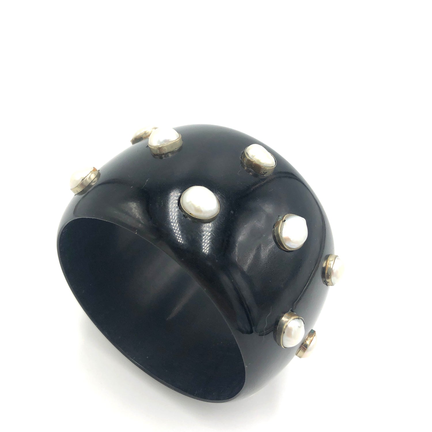 Black &amp; Pearl Resin Bangle Bracelet - Mondo - 8.25&quot;