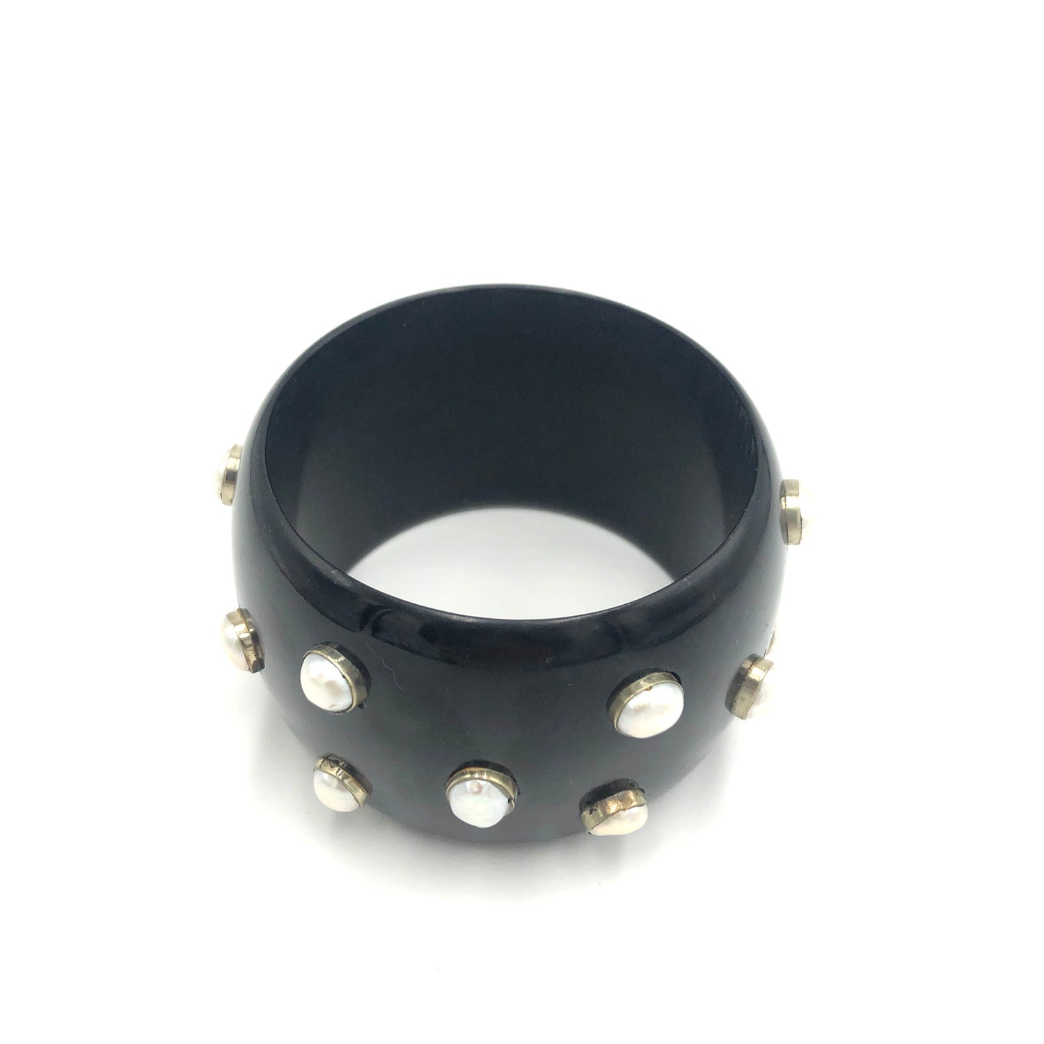 Black &amp; Pearl Resin Bangle Bracelet - Mondo - 8.25&quot;