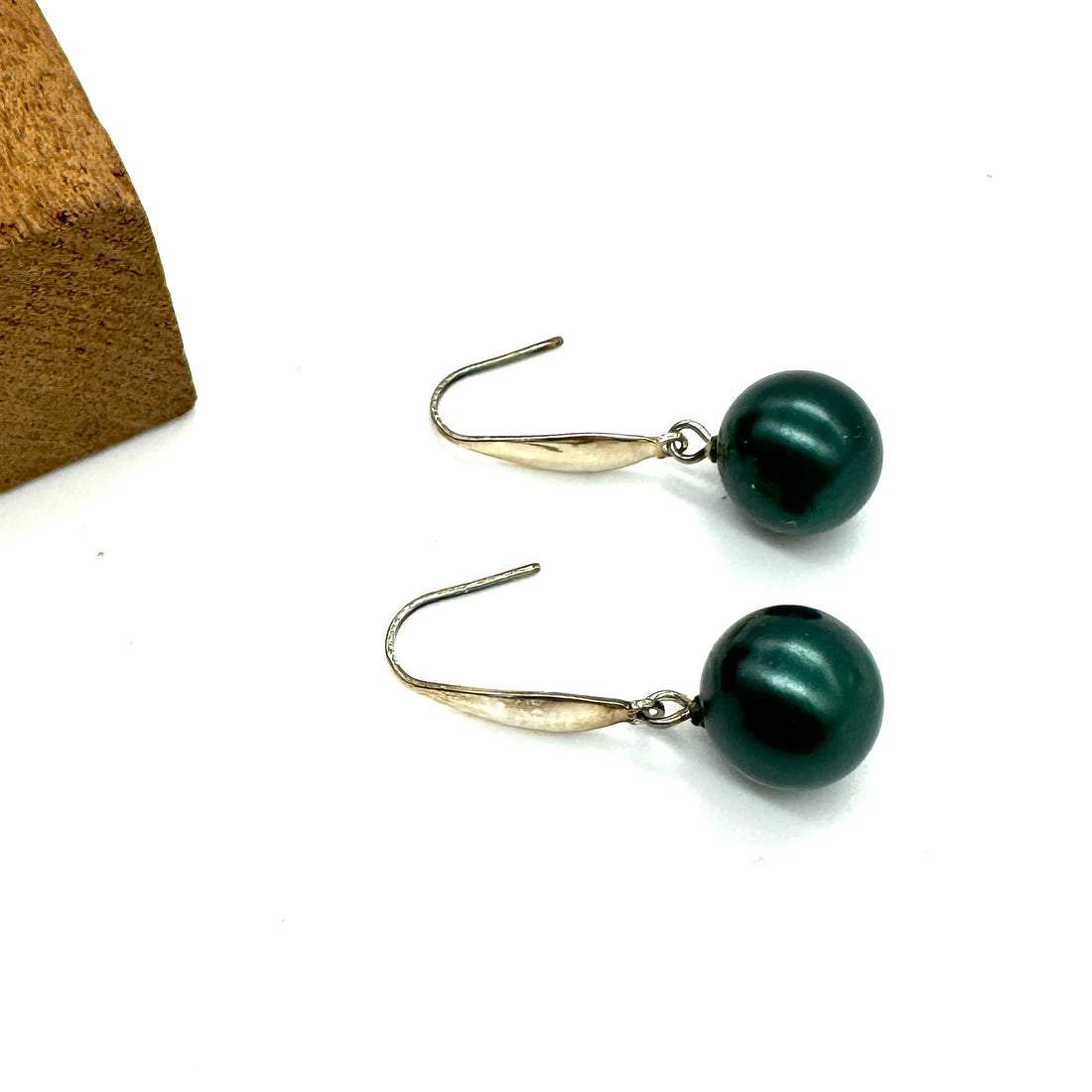 Black Green Pearl Drop Earrings