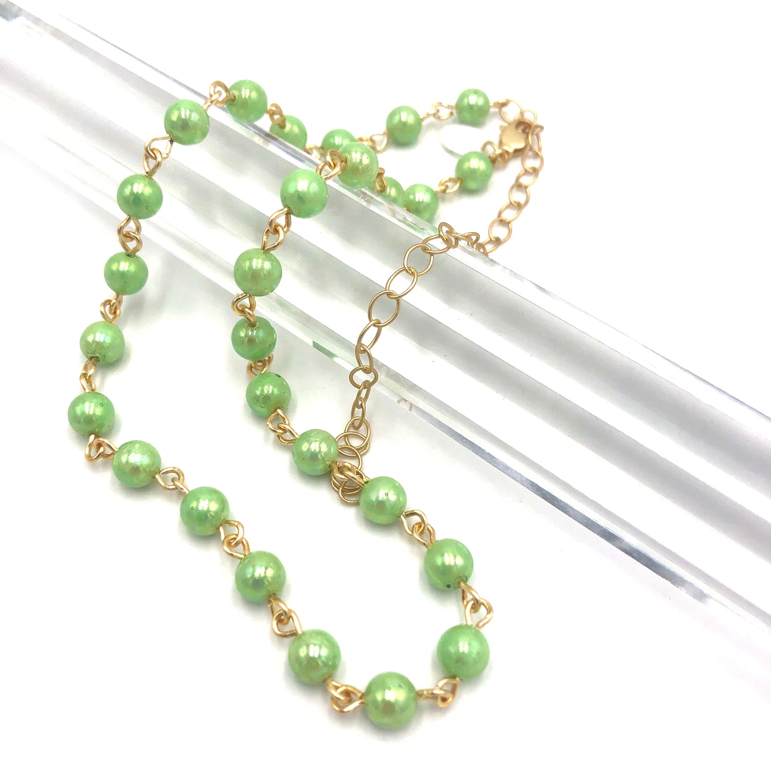 Pear Green Pearlized Amelia Necklace *