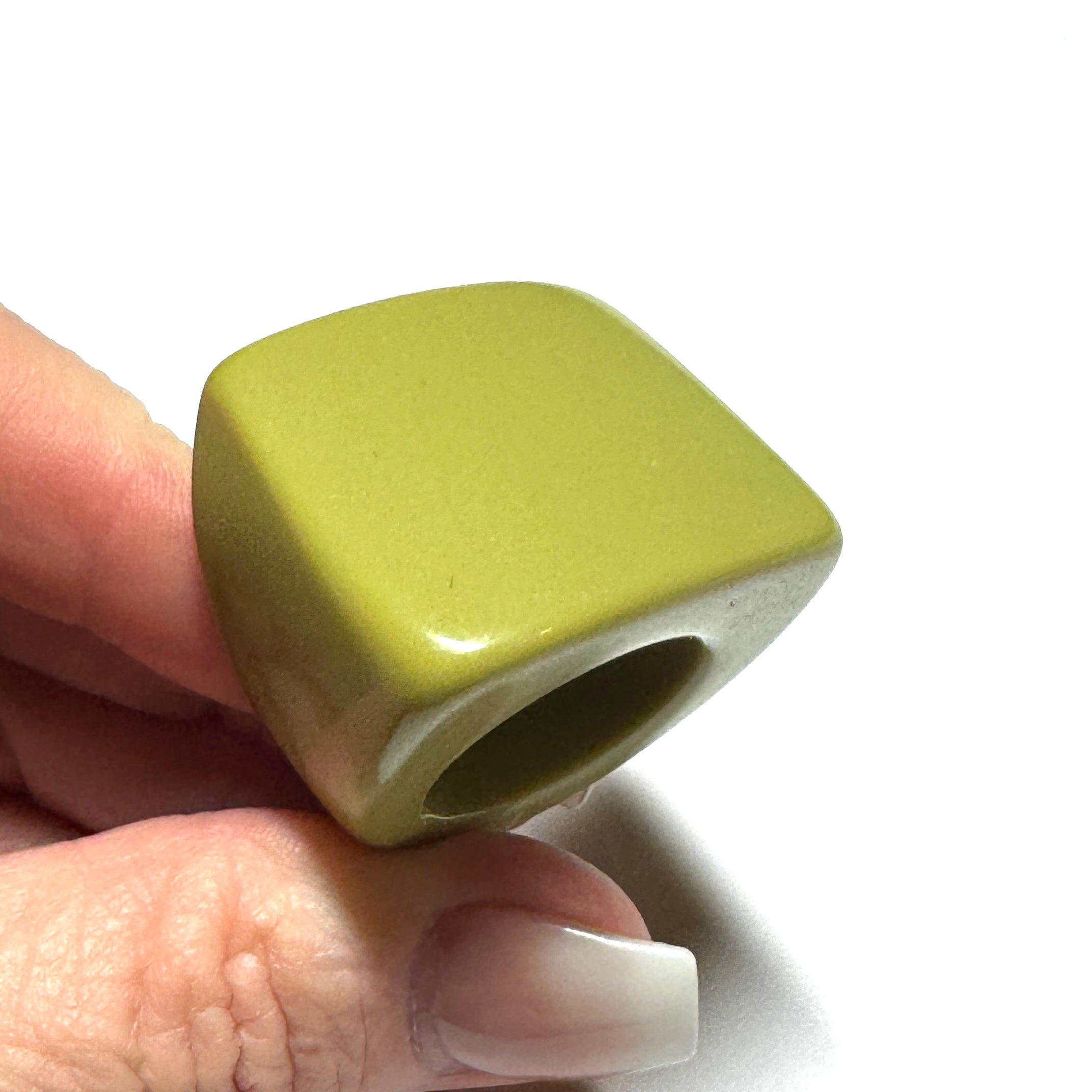 Forma Resin Ring – Moss