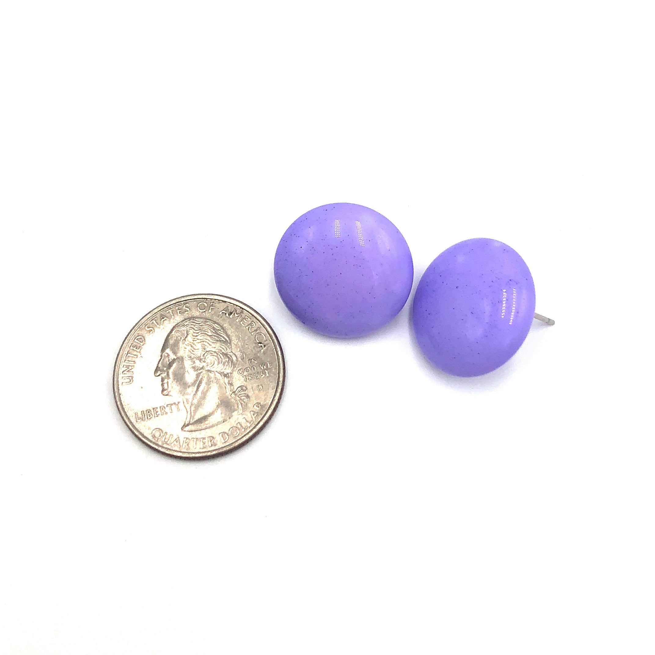 retro button stud earring to show size