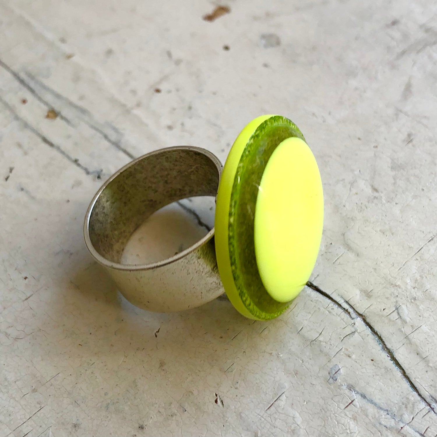 Glitter Resin Disc Cocktail Ring