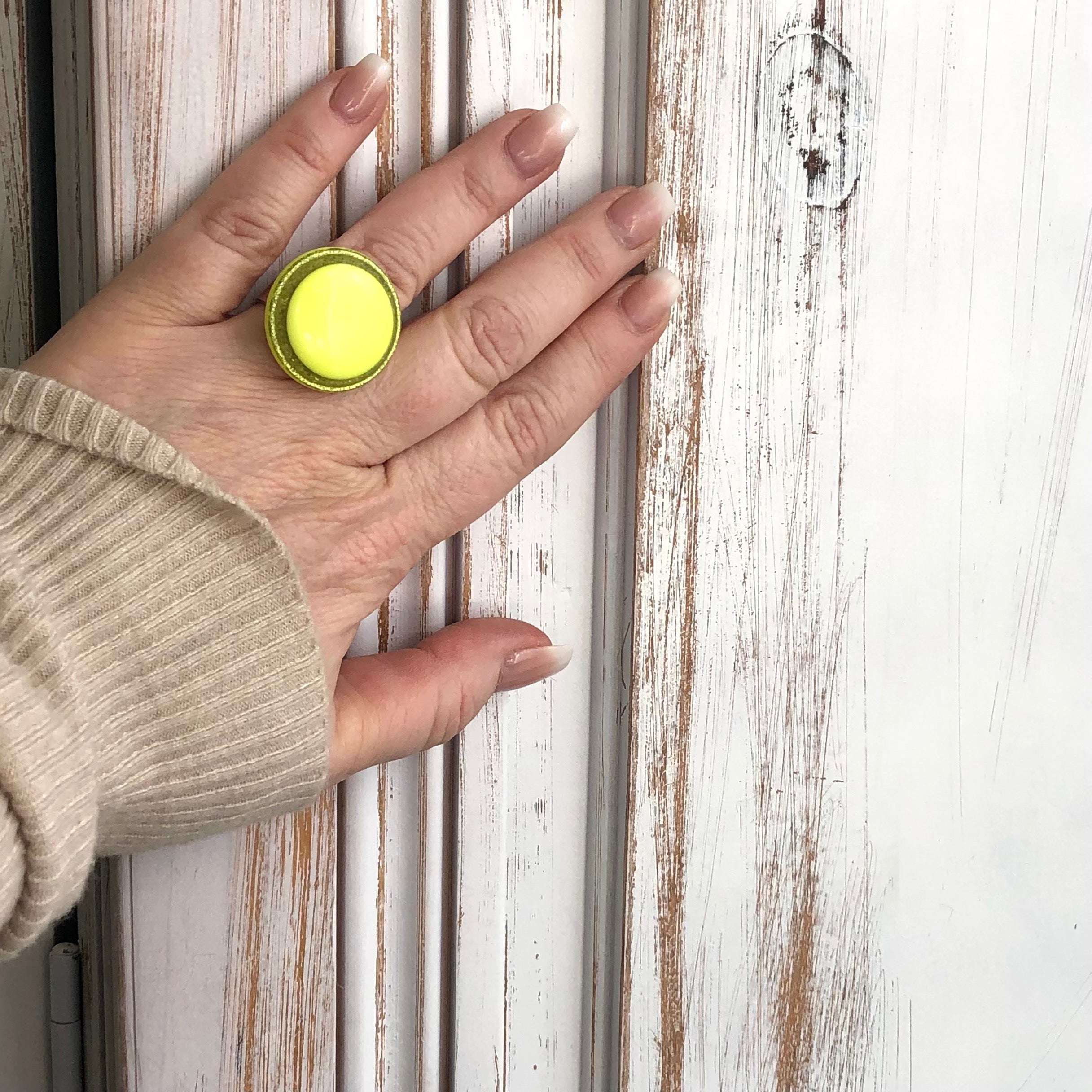 Glitter Resin Disc Cocktail Ring