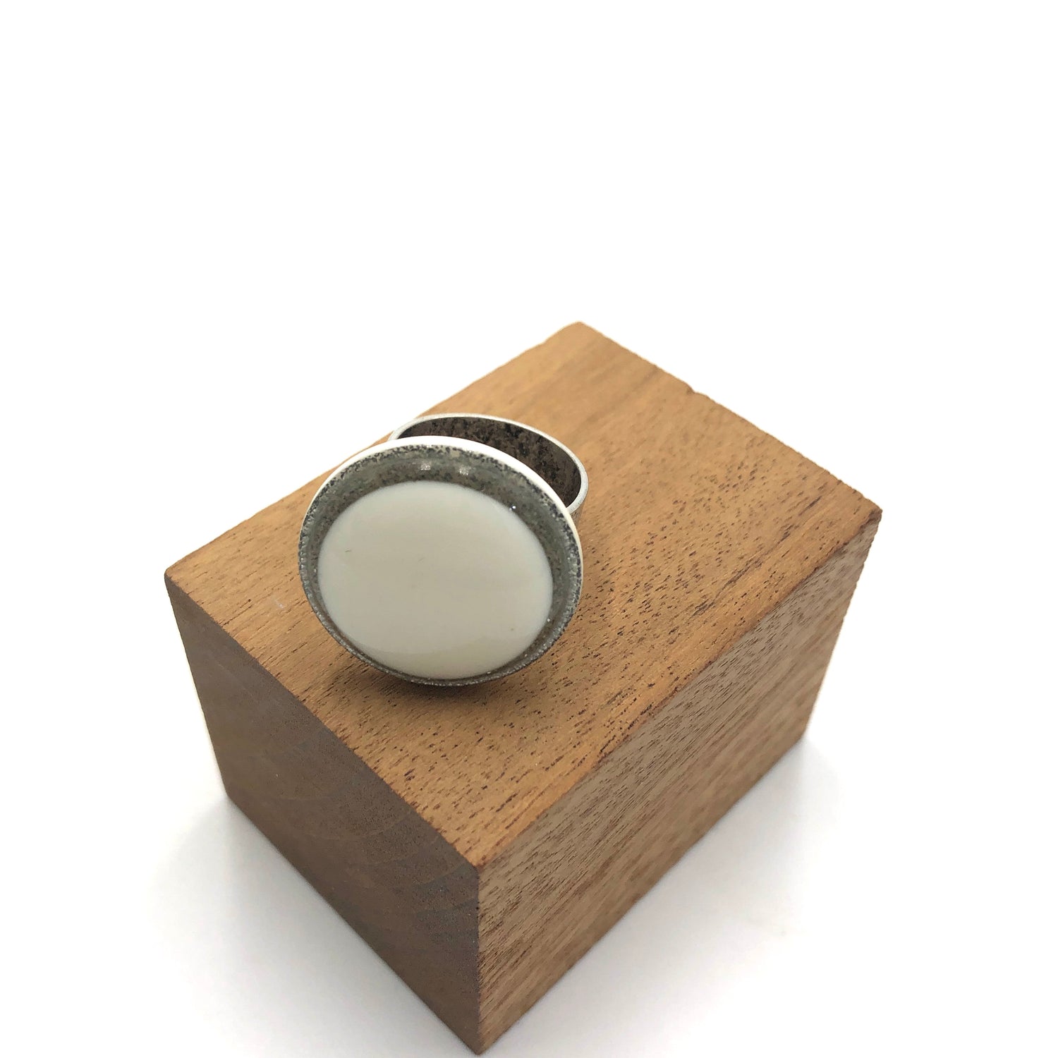 Glitter Resin Disc Cocktail Ring