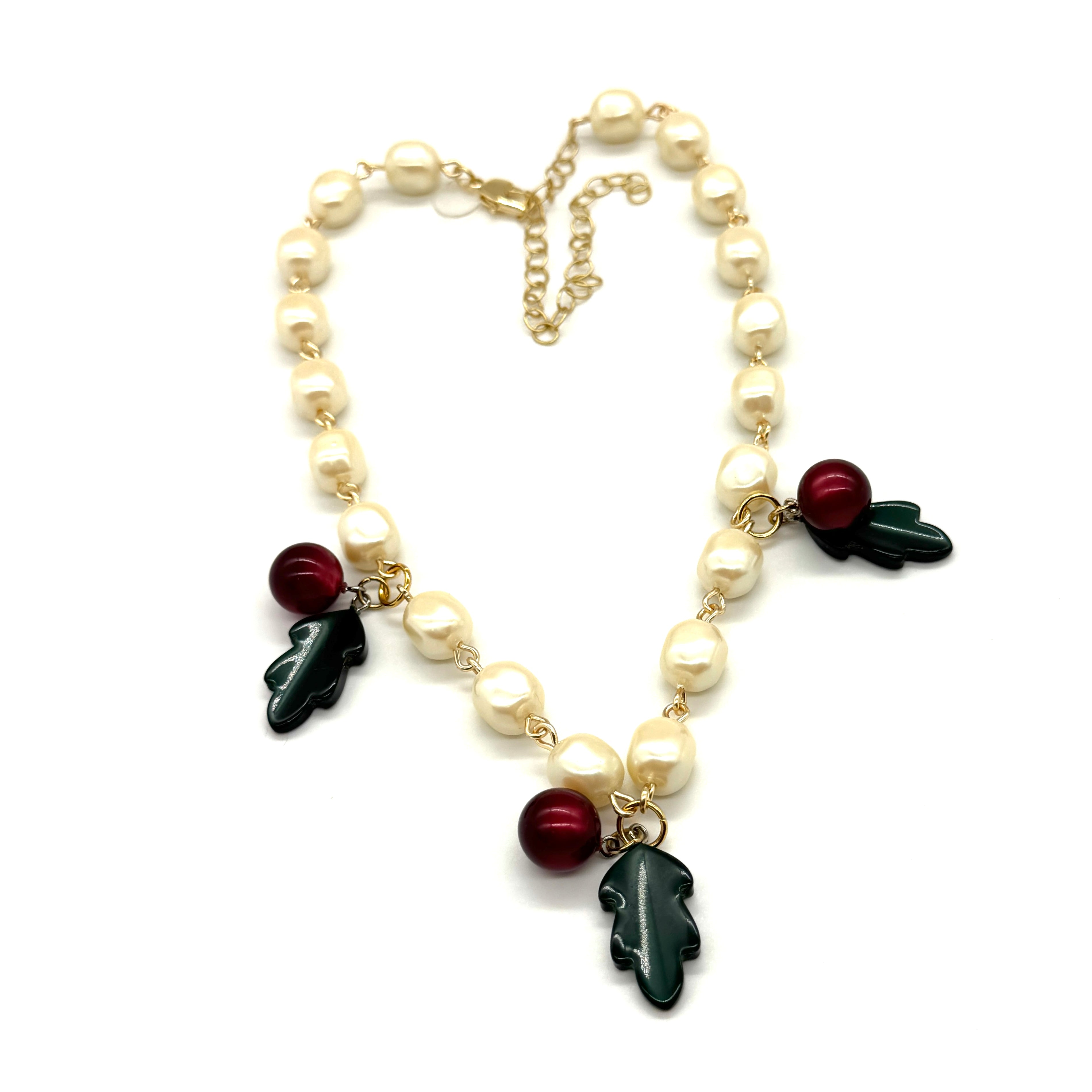 Holly Pearl Charm Amelia Necklace