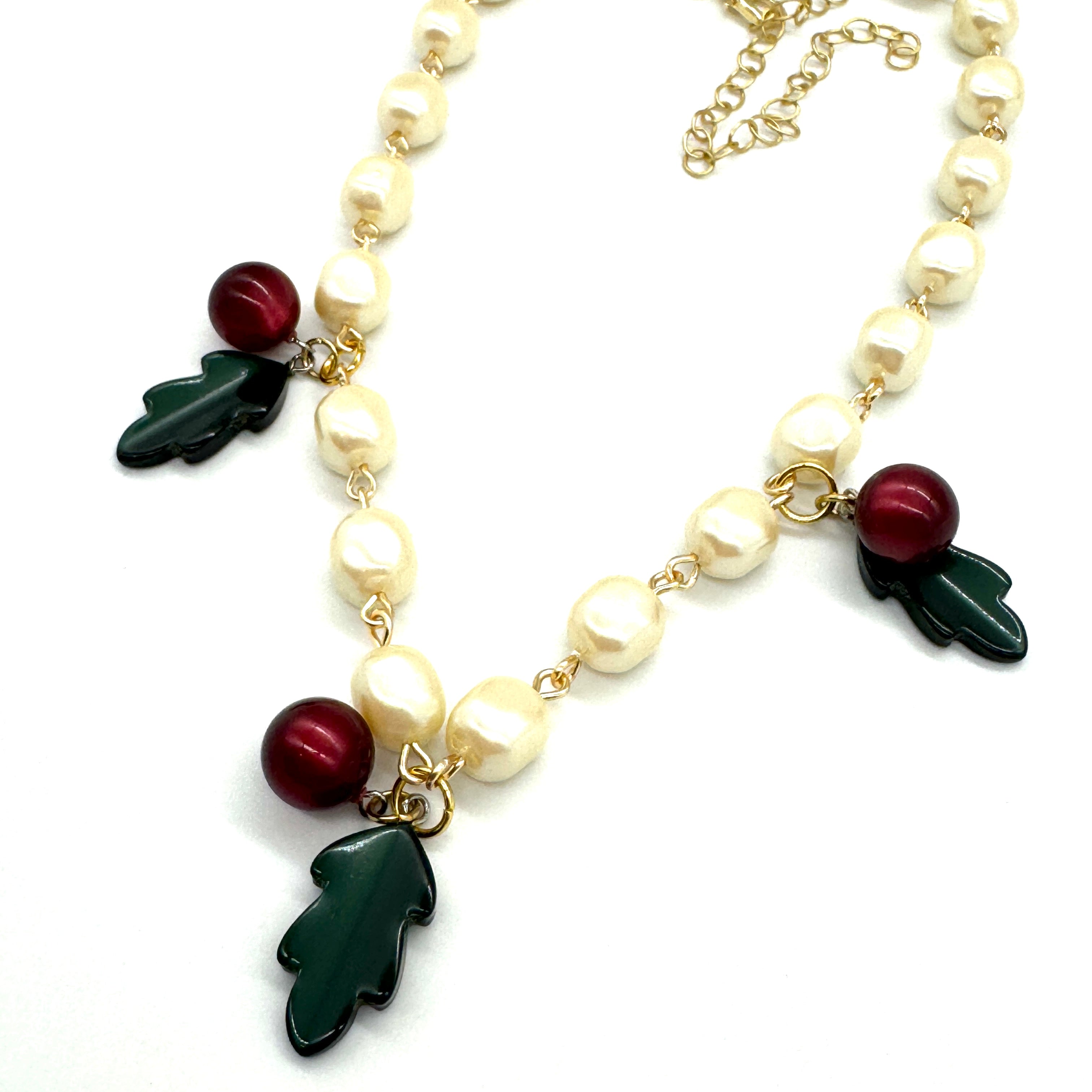 Holly Pearl Charm Amelia Necklace