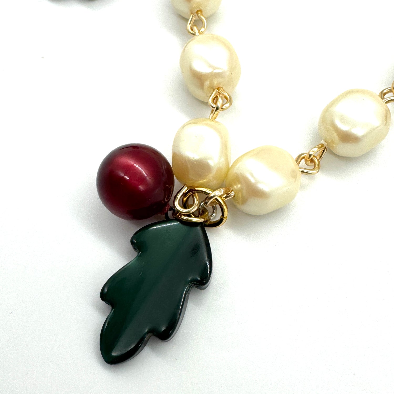 Holly Pearl Charm Amelia Necklace