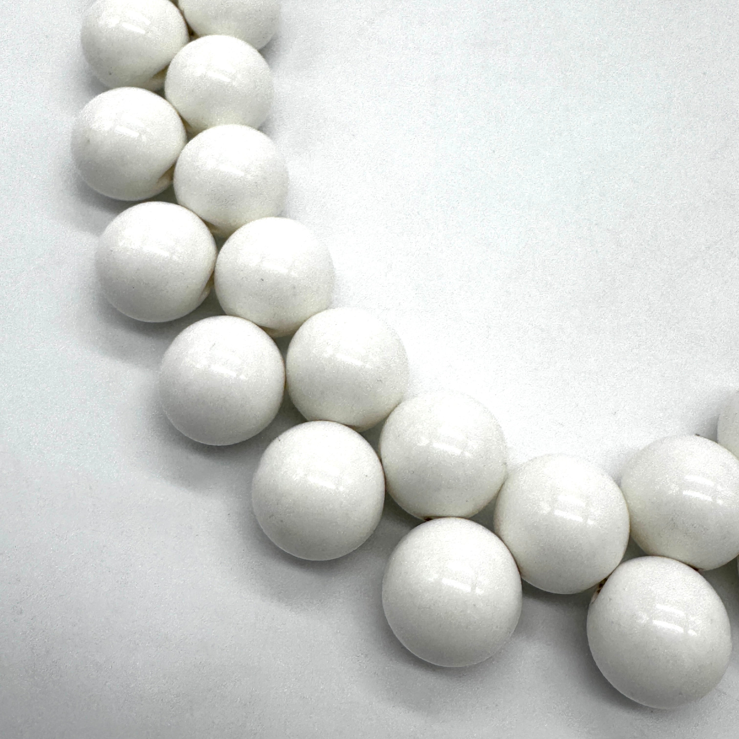 White Berry Pop Necklace