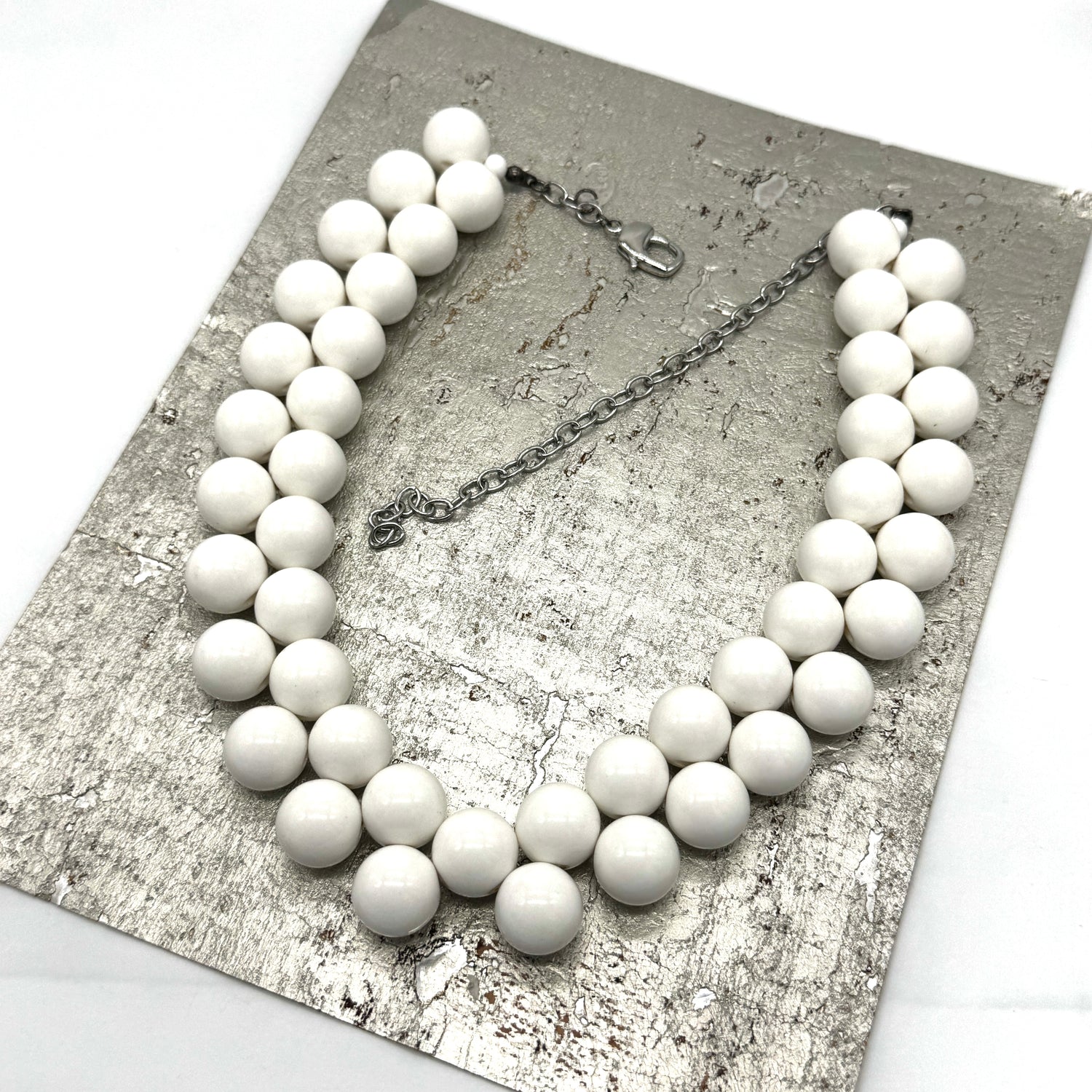 White Berry Pop Necklace