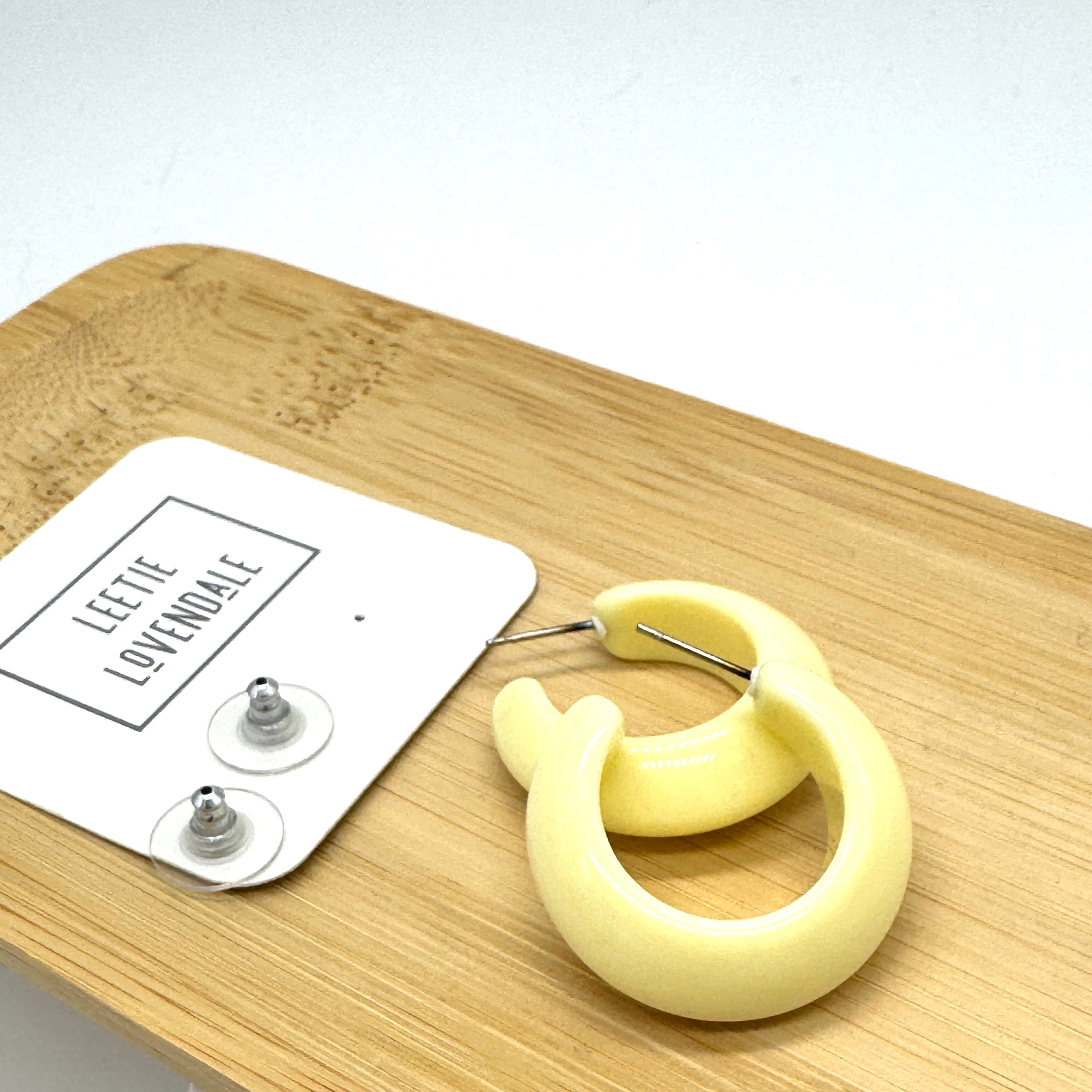 Butter Yellow Pinched Bulb Stud