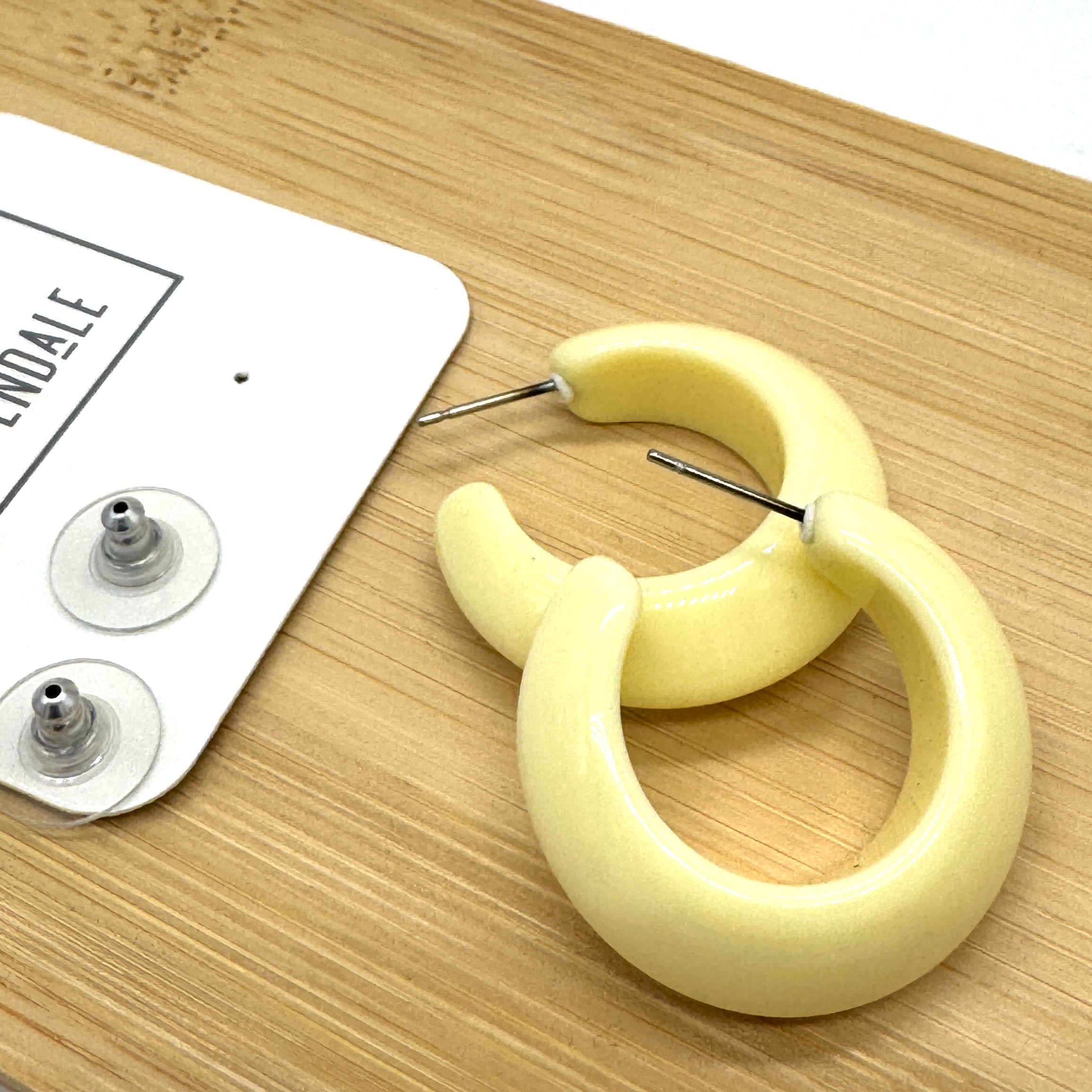 Butter Yellow Pinched Bulb Stud