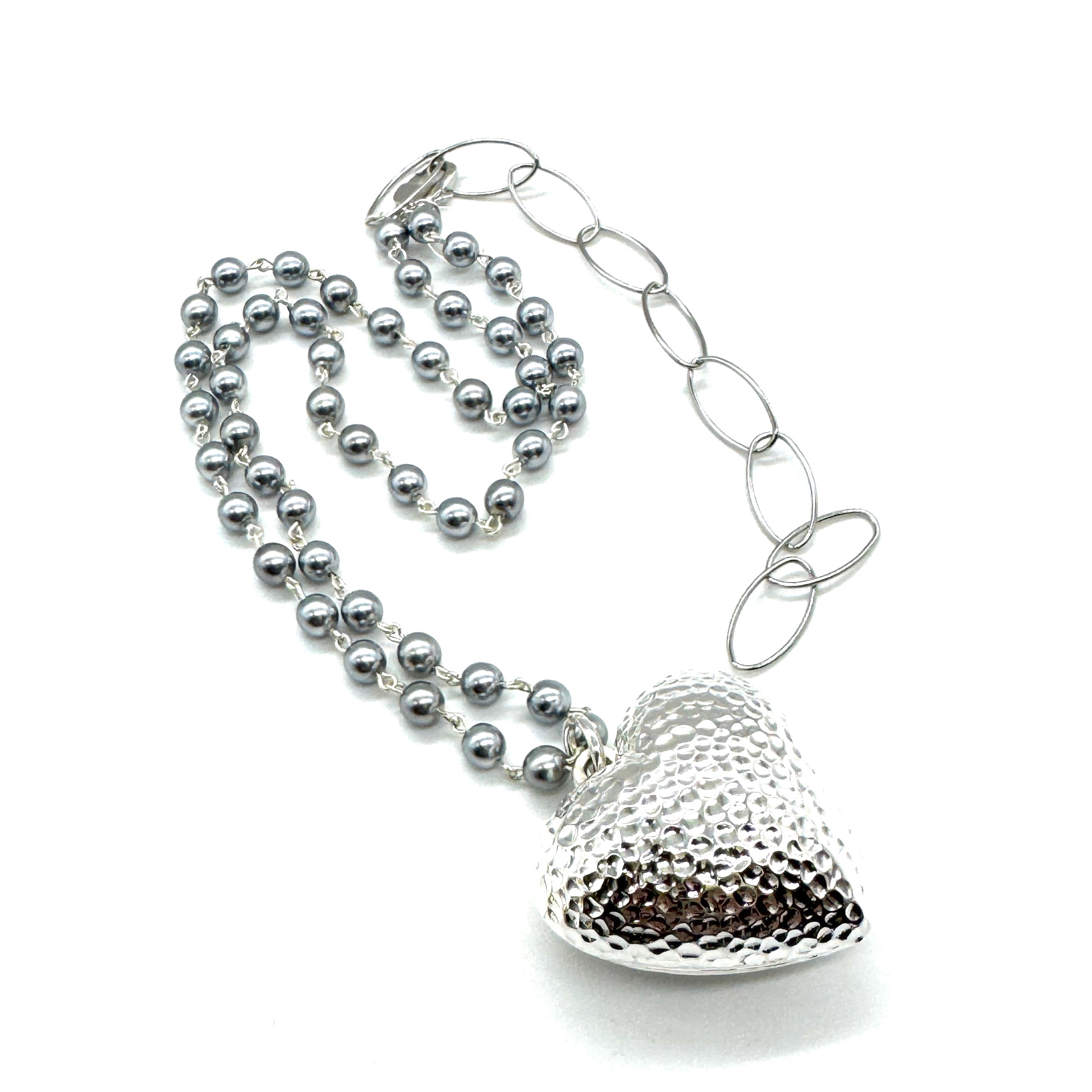 Hammered Heart Aleta Necklace