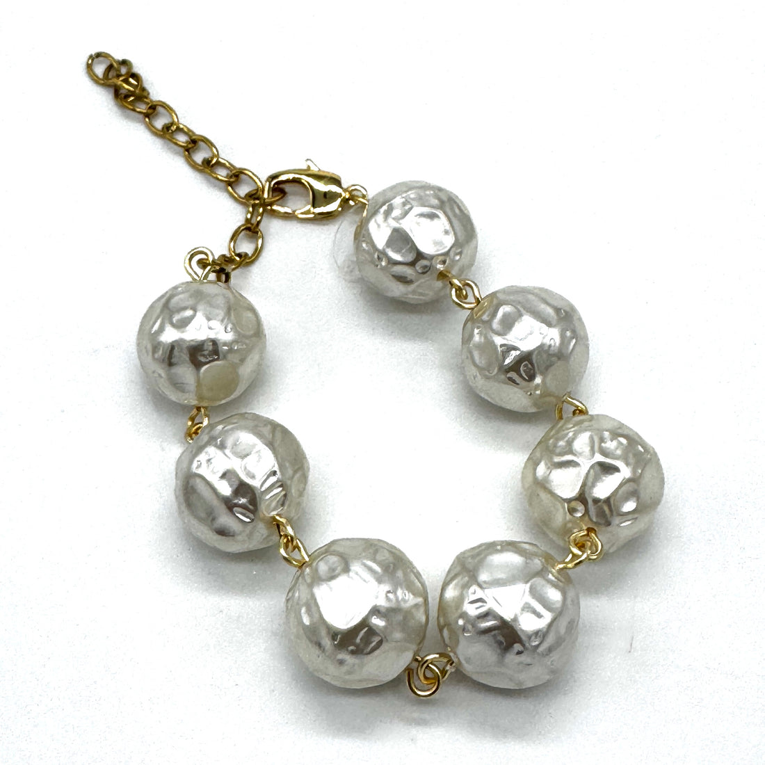 Hammered Pearl Betsy Bracelet