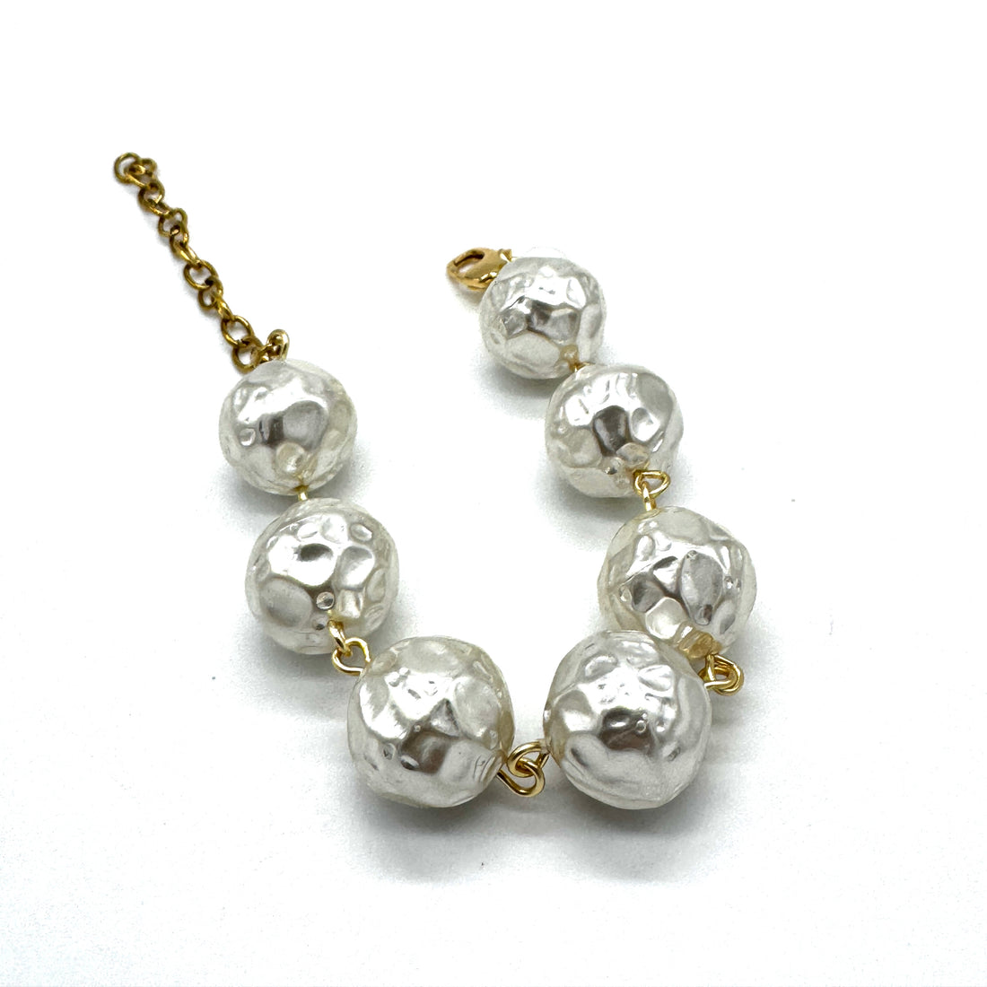 Hammered Pearl Betsy Bracelet