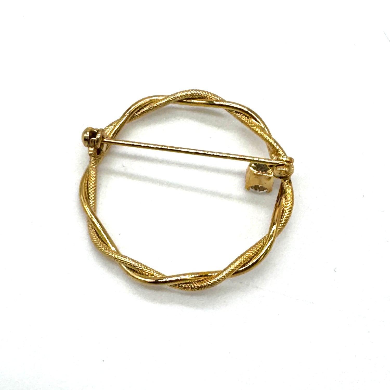 Golden Twist Halo Brooch