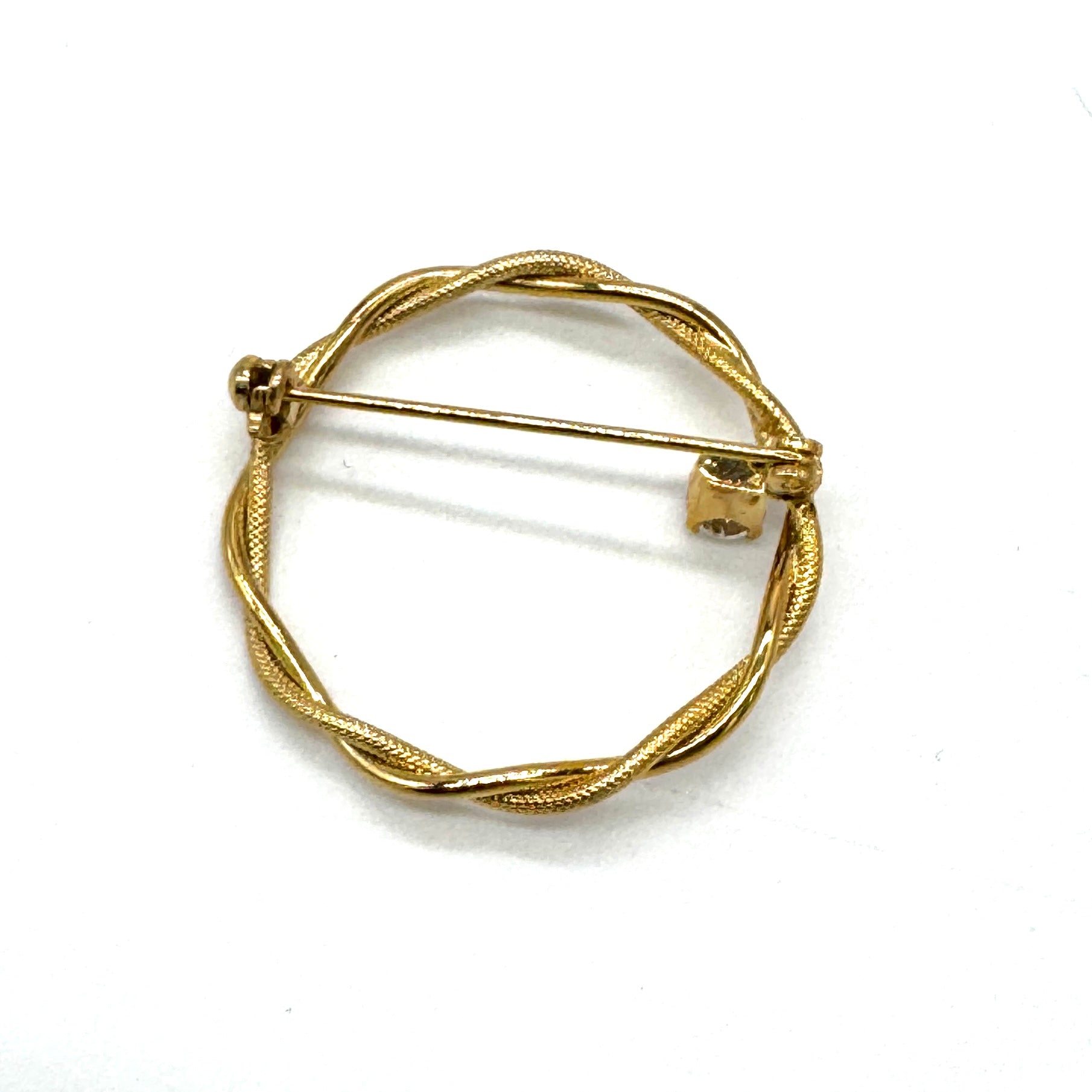 Golden Twist Halo Brooch