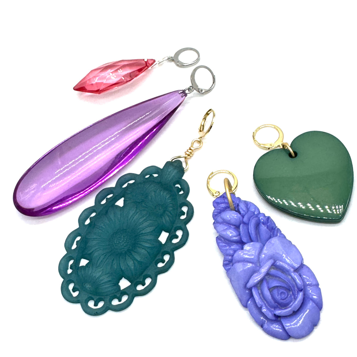 The Leetie Pendant &amp; Charm Bar