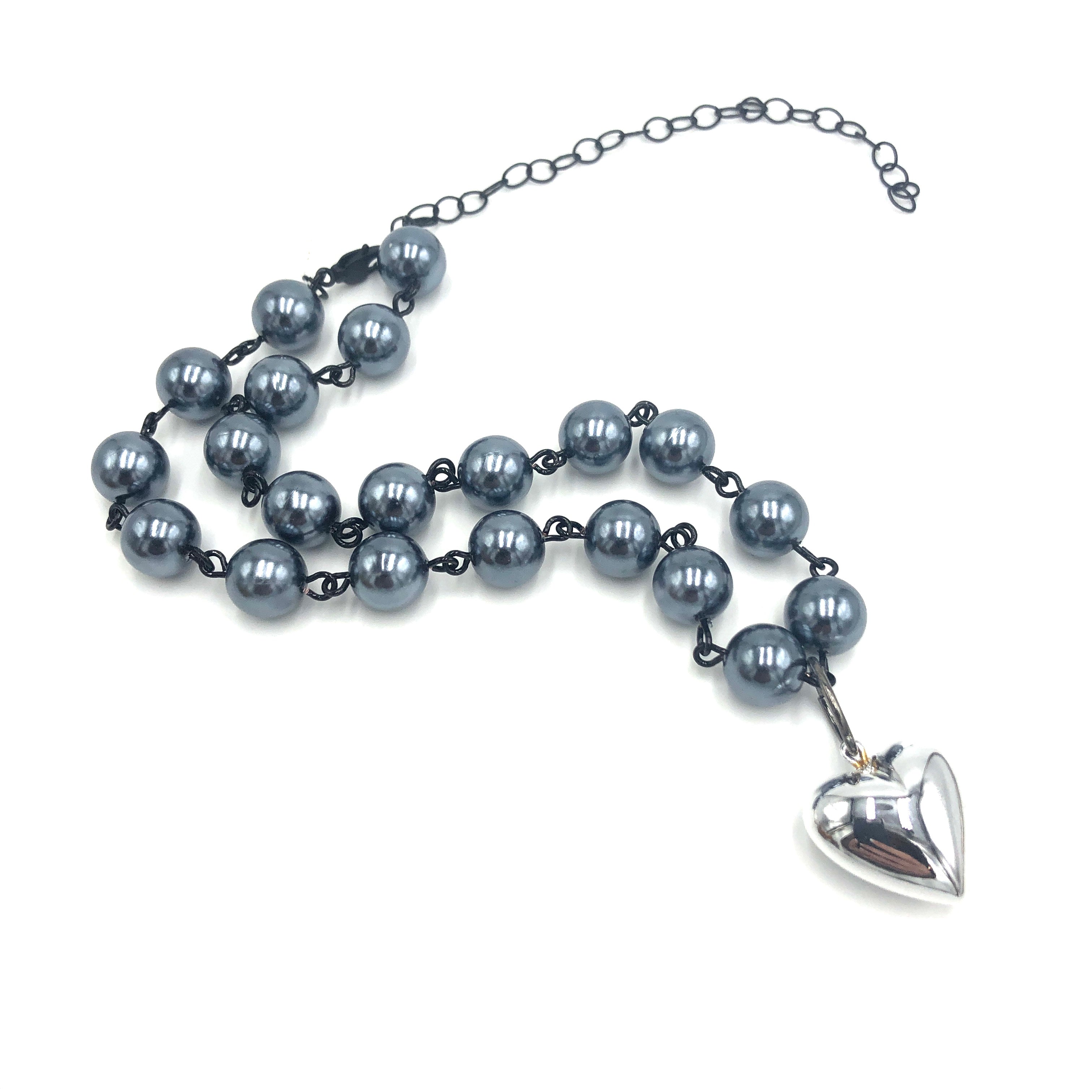 Grey Luster &amp; Silver Heart Necklace
