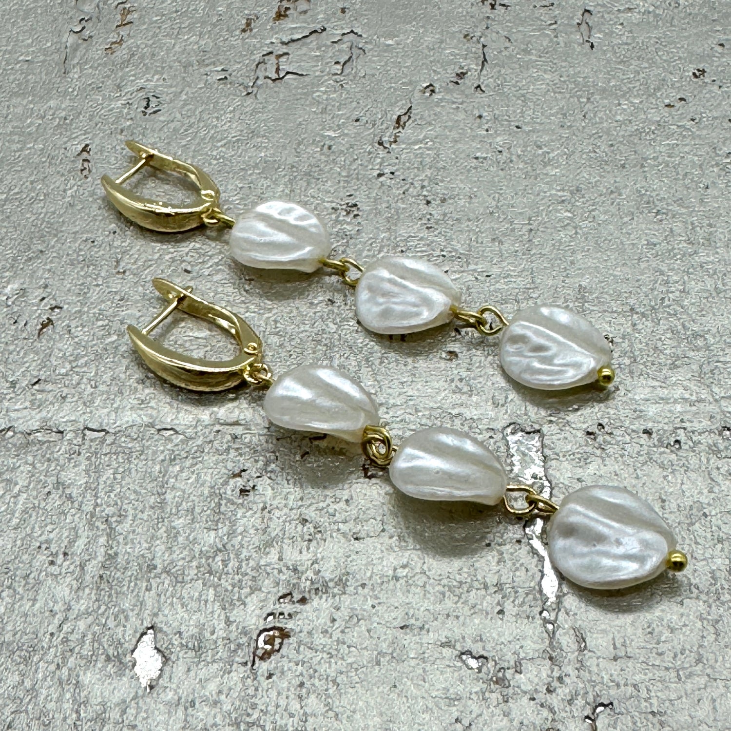 Wafer Pearly Drop Earrings