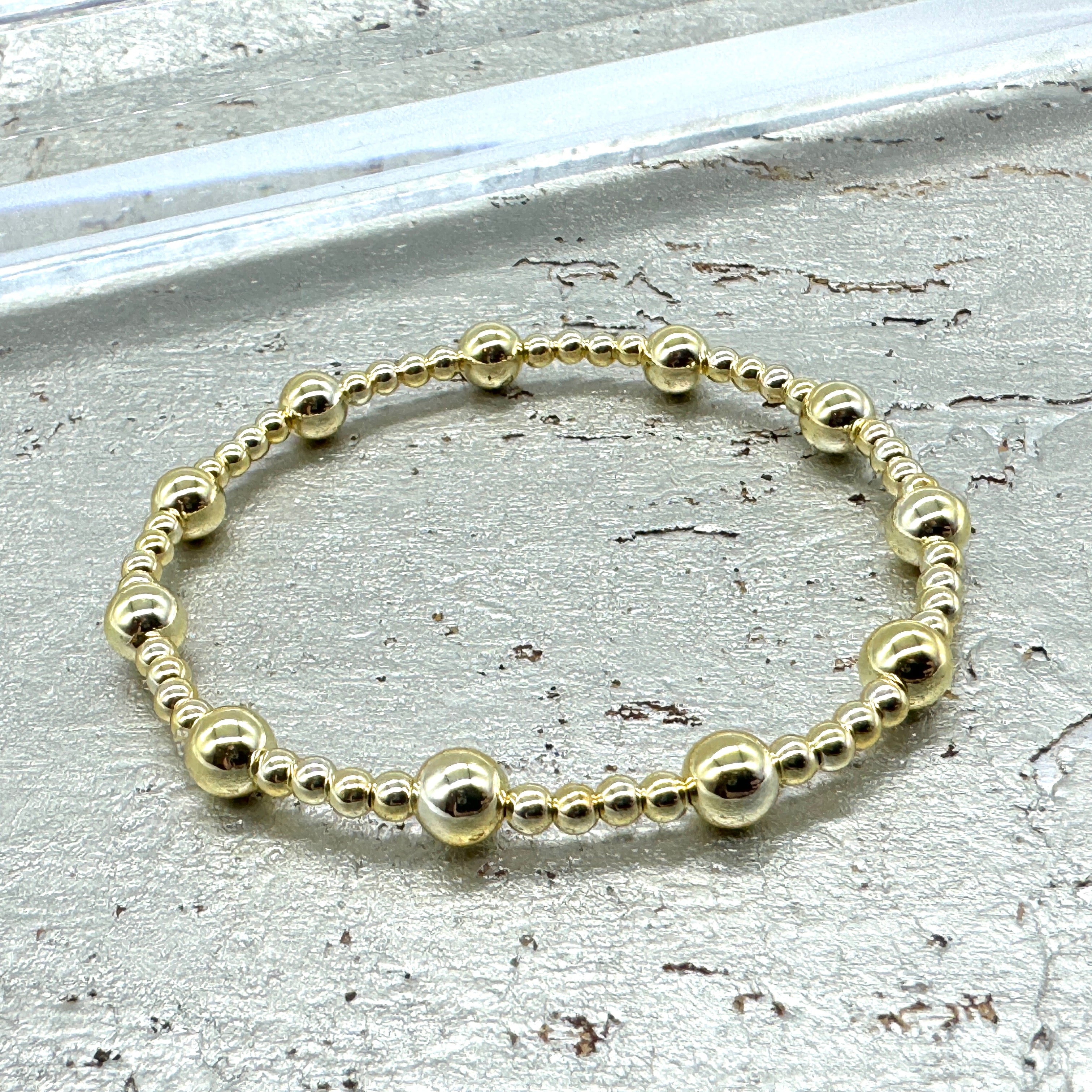 Vacuum-Plated Gold Beaded Stretch Bracelet  - Quintent 3mm and 6mm