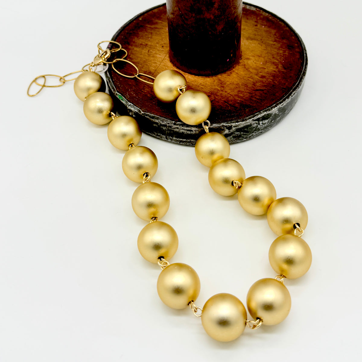Stay Golden Amelia Necklace