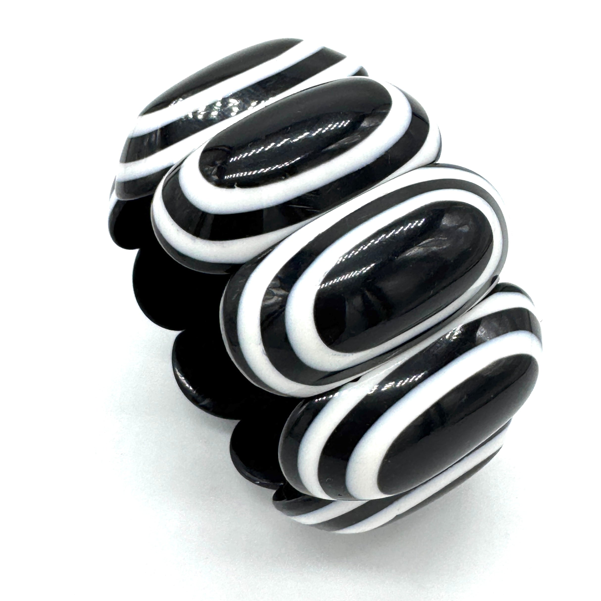 Oval Black &amp; White Geometric Resin Stretch Bracelet