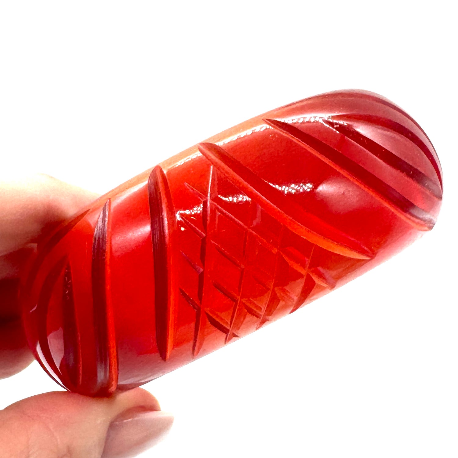 Flame Juicy Carved Resin Bangle Bracelet - Midi