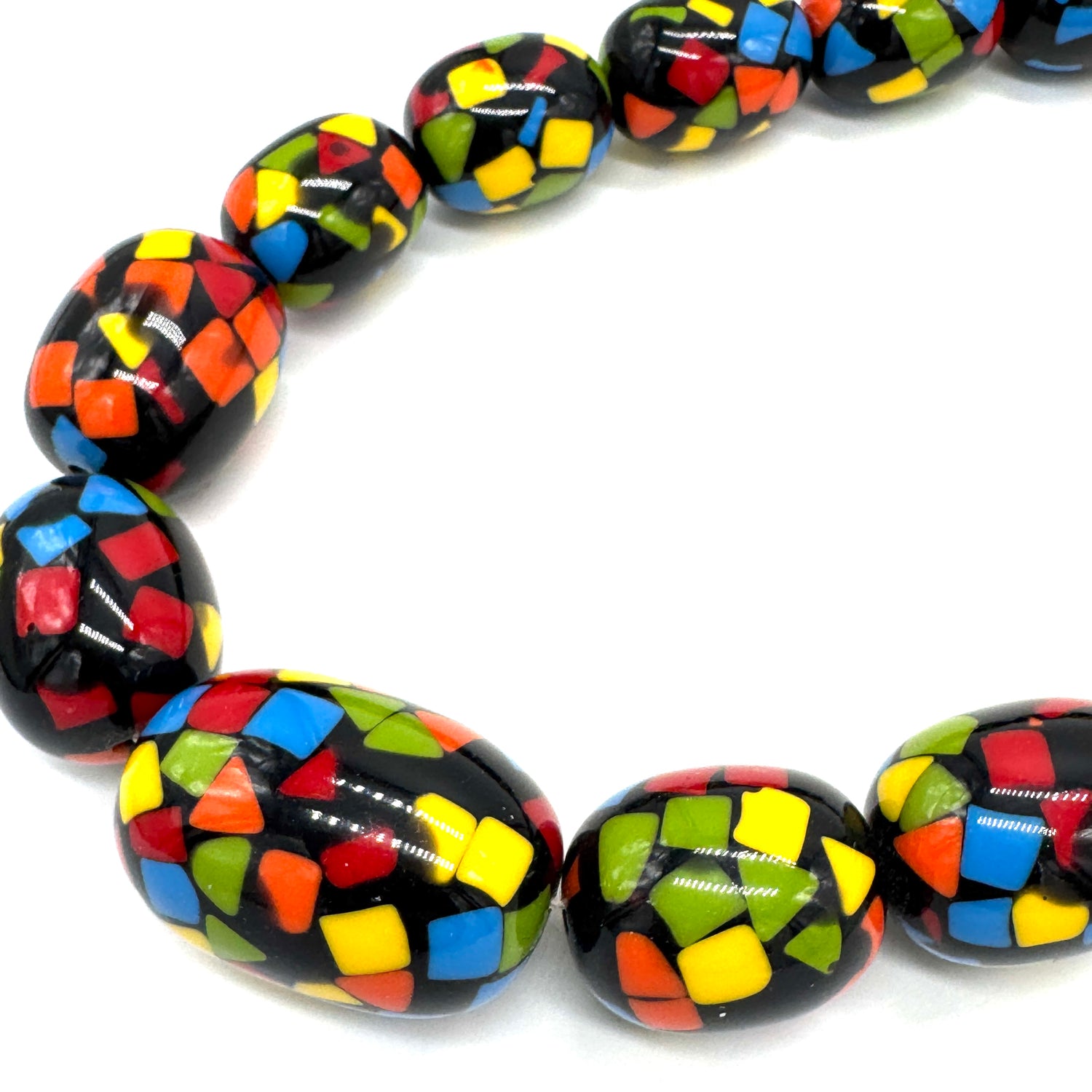 Crayon Confetti Oval Beaded Necklace - 3 colors
