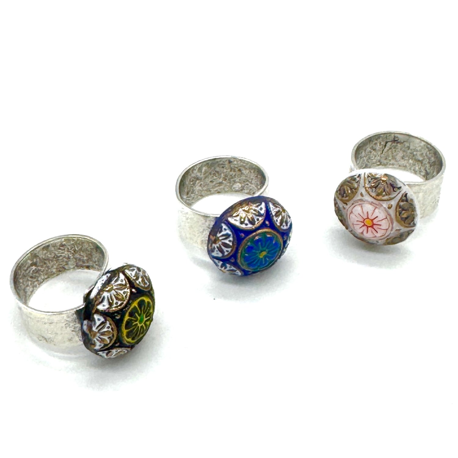 Old World Glass Cocktail Rings