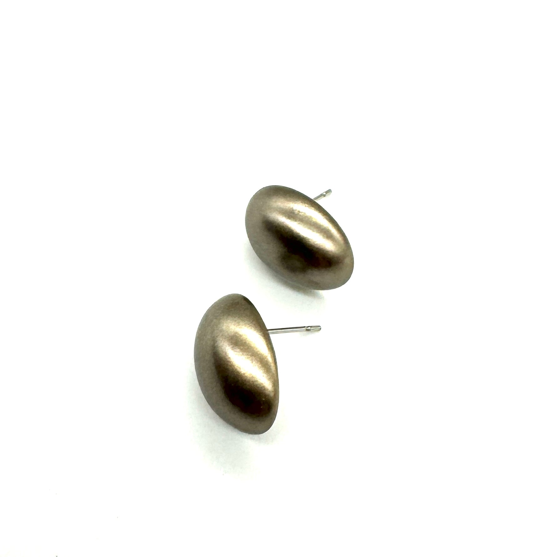 Pewter Pearl Oval Stud Earrings *