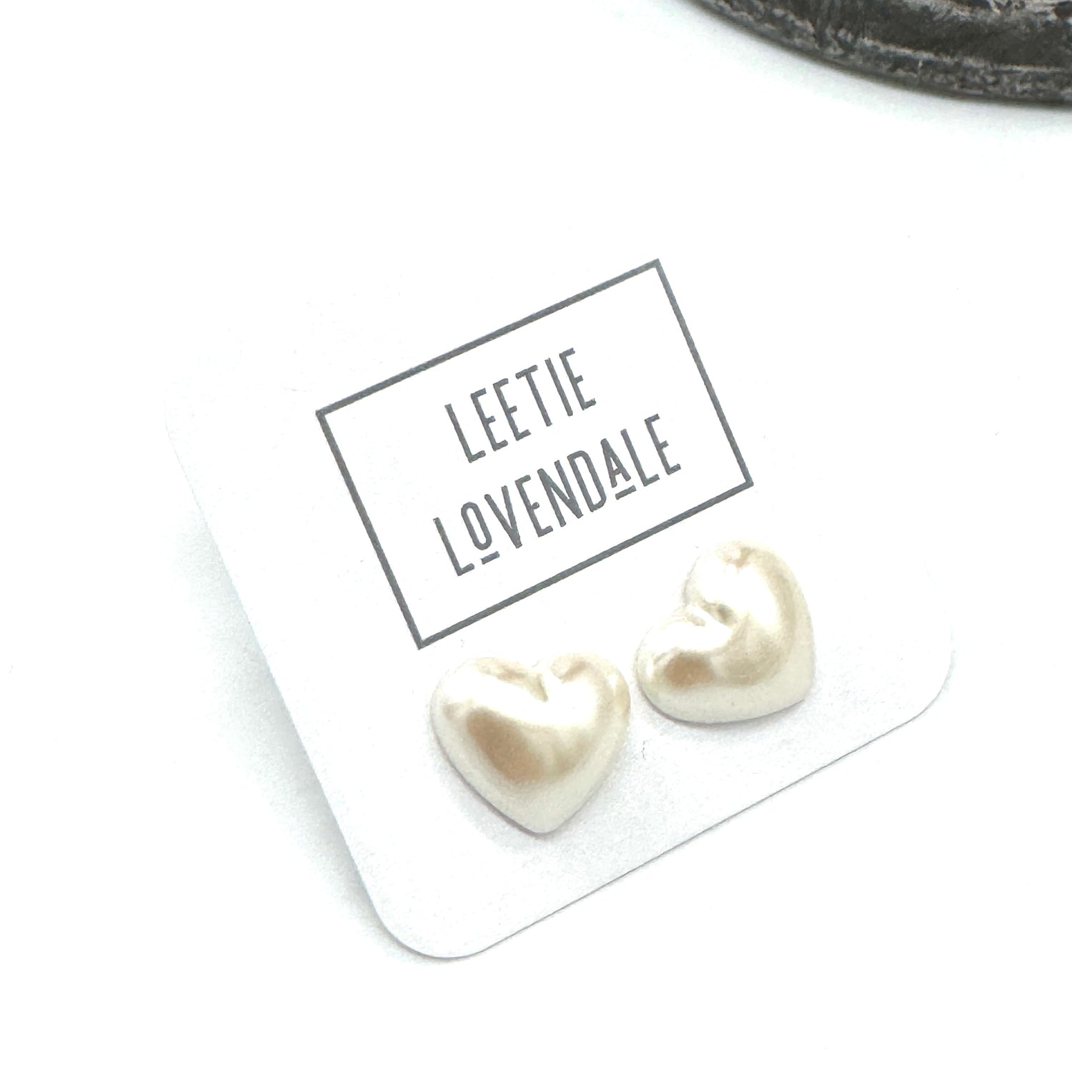 Puff Pearl Heart Studs