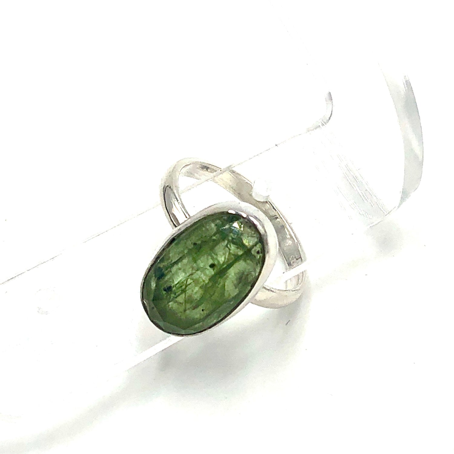 Green Kyanite &amp; Sterling Silver Ring - 