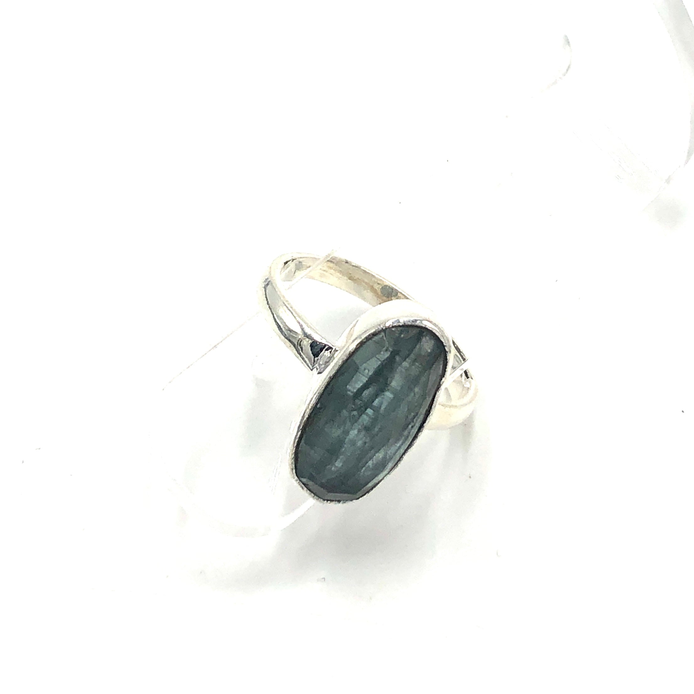 Blue Kyanite &amp; Sterling Silver Ring - 