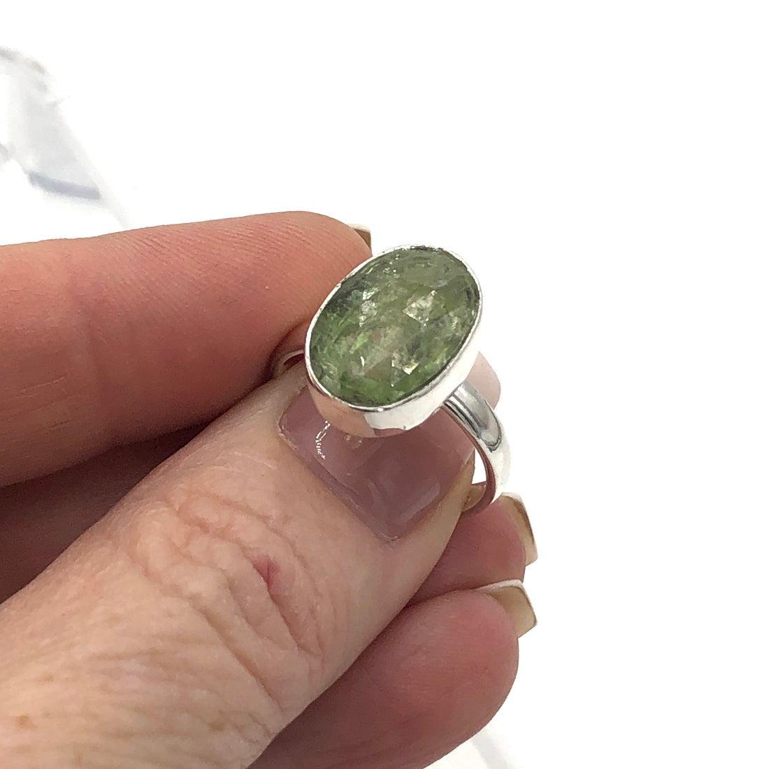 Green Kyanite &amp; Sterling Silver Ring - 