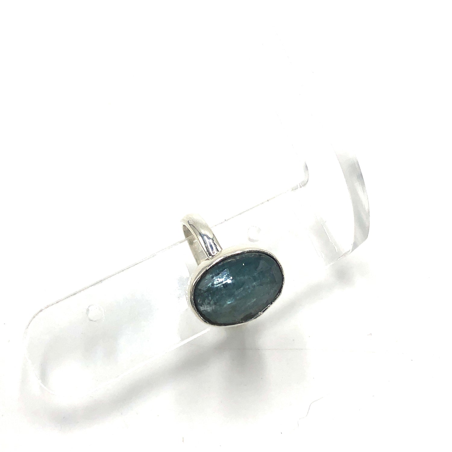 Blue Kyanite &amp; Sterling Silver Ring - 