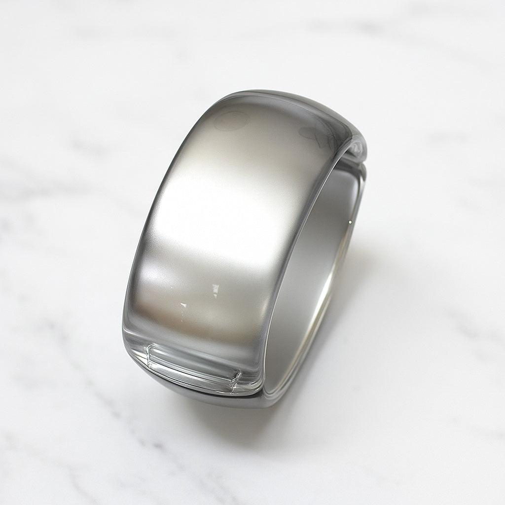 Silver Lining – Vintage Lucite Clamper Bracelet