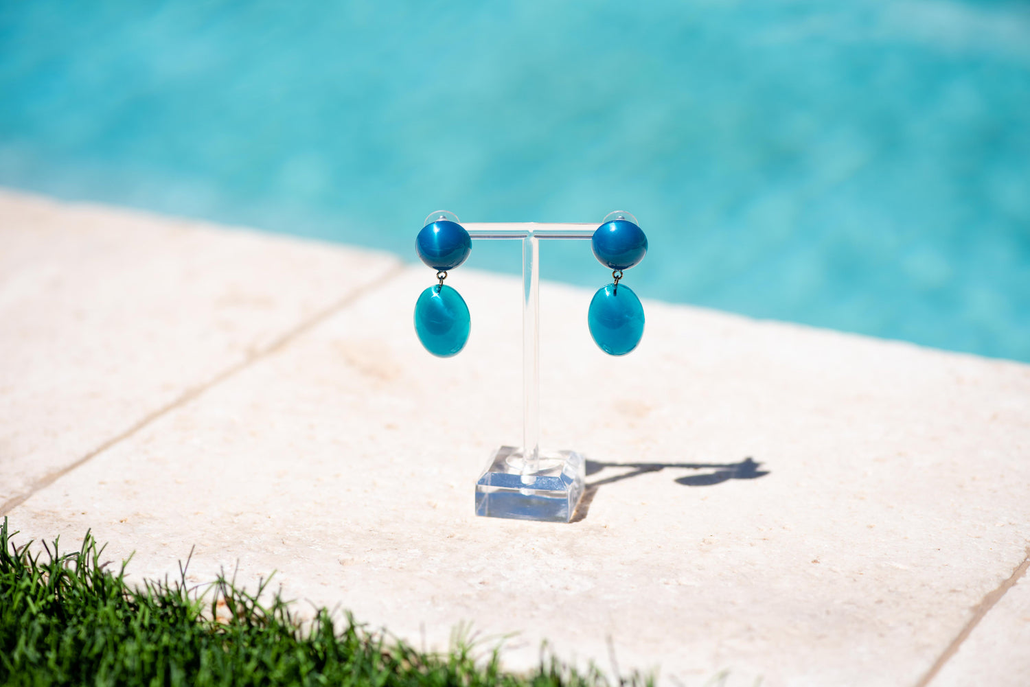 pool blue retro earrings