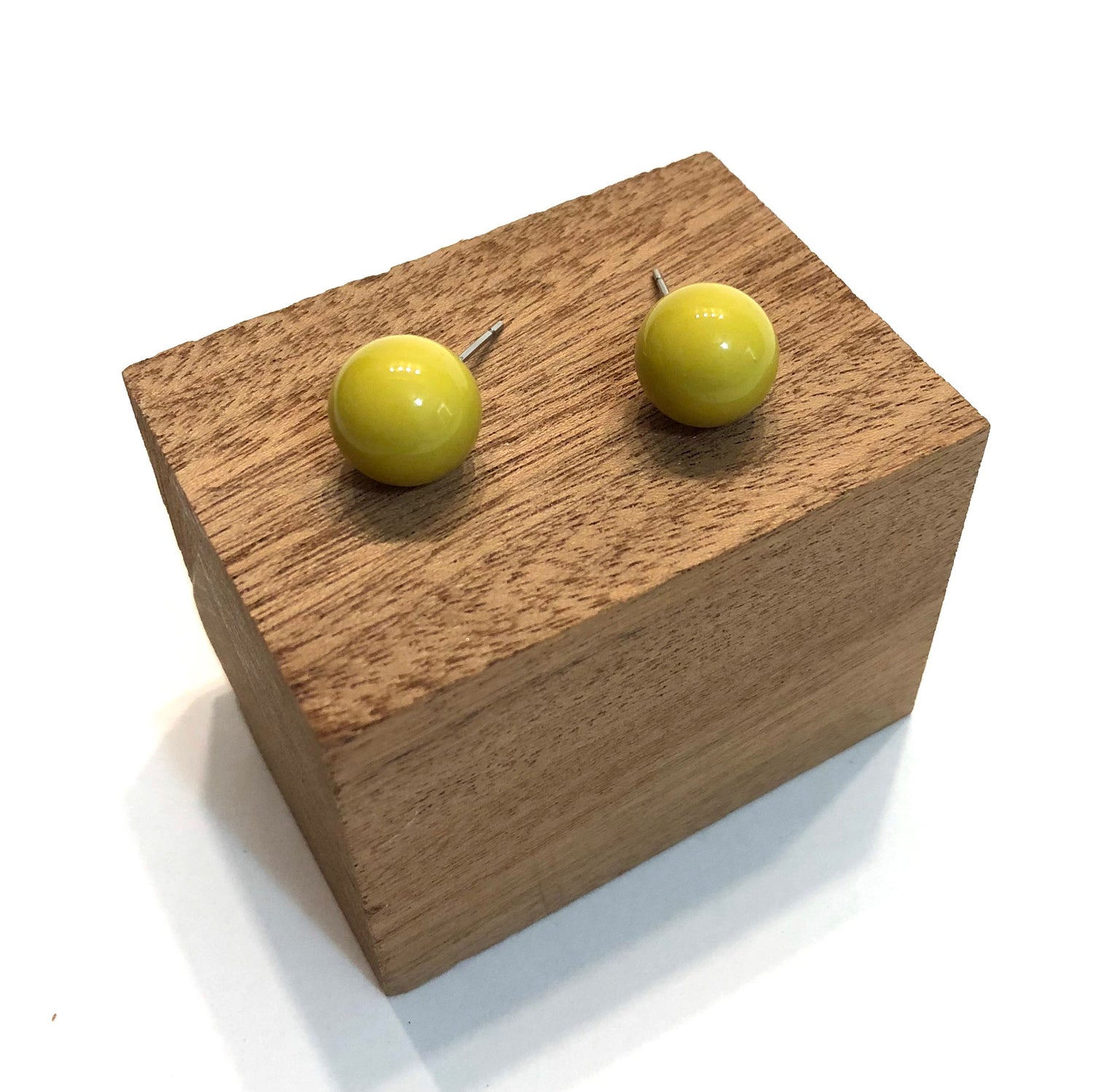 olive studs