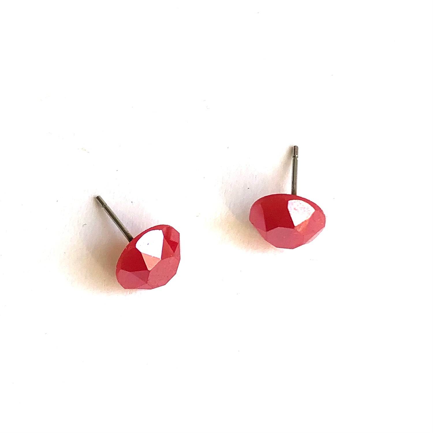 red luster earrings