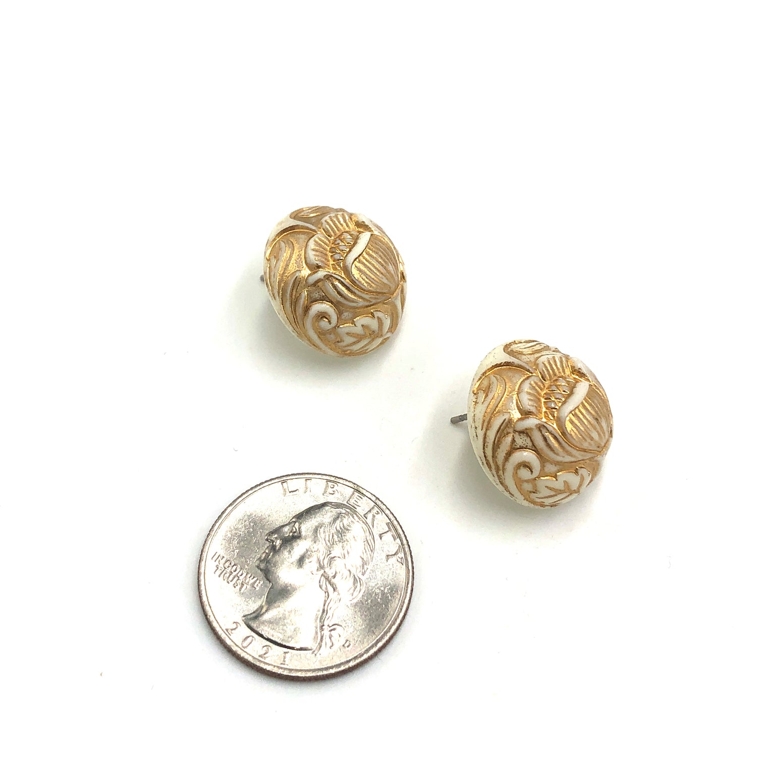 Golden Tulips Carved Retro Button Stud Earrings